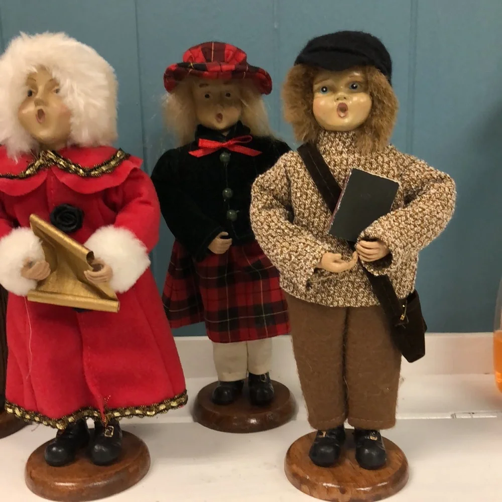 SET‎ OF 4 VINTAGE 9